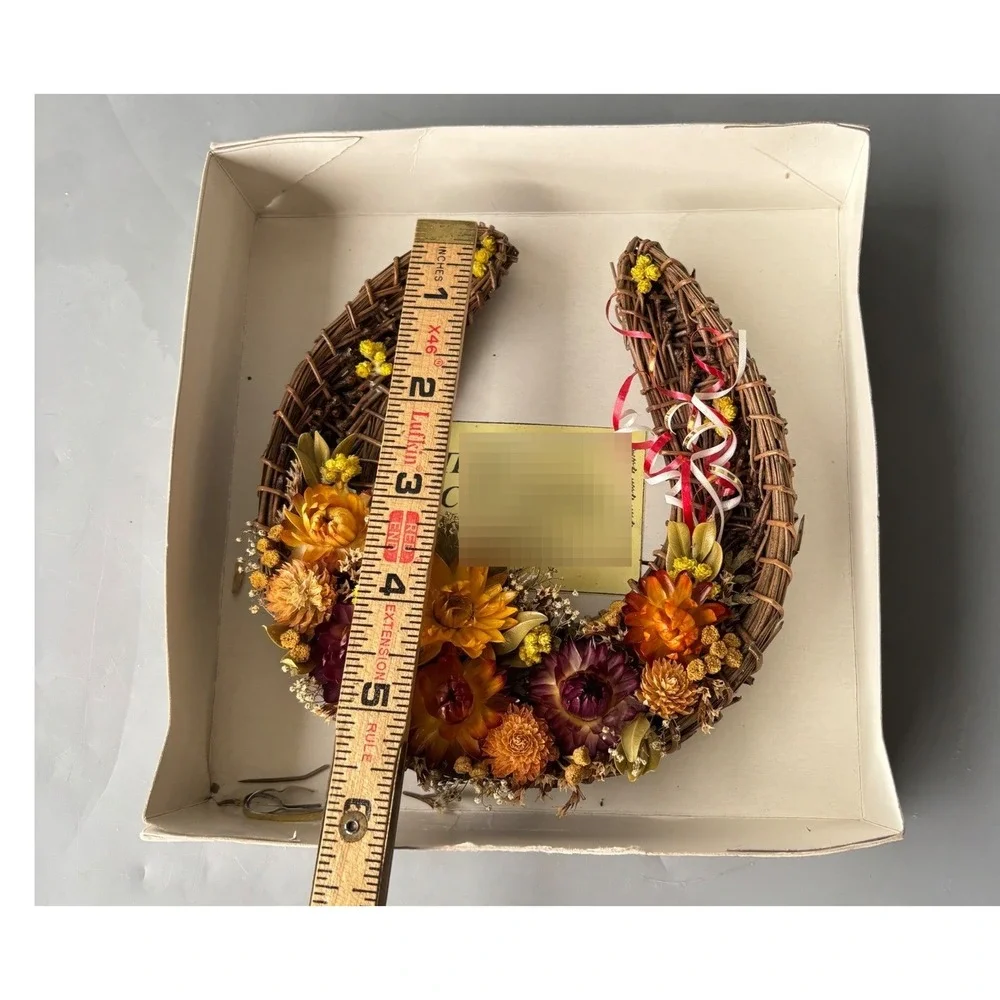Vintage Horseshoe of Happiness Woven Wicker Dried Flower Wall Decor Good Luck